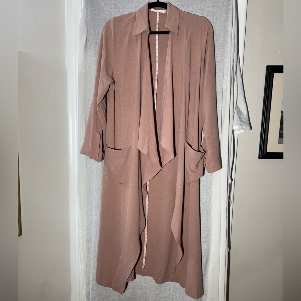 Lush Blush Overlay Coat w Pockets. Size M. Like New.